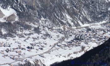 Chalet Les Criquets is in the very centre of this picture