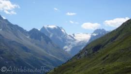 26 Mont Collon and glacier